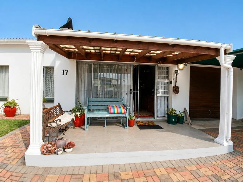 3 Bedroom Property for Sale in Fraaiuitsig Western Cape